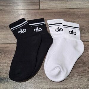 Alo Throwback socks 2 pairs brand new
